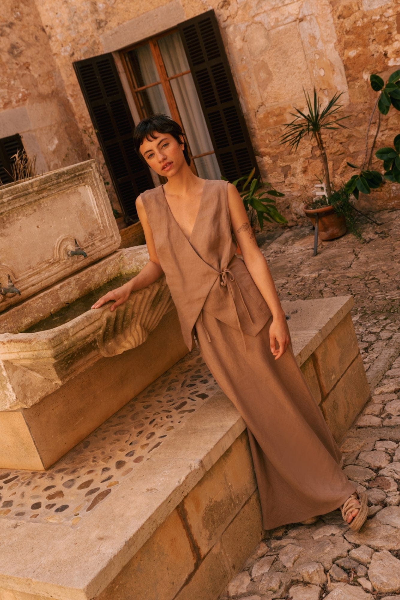 AmourLinen Linen dress Blanca sleeveless linen top Blanca sleeveless linen top